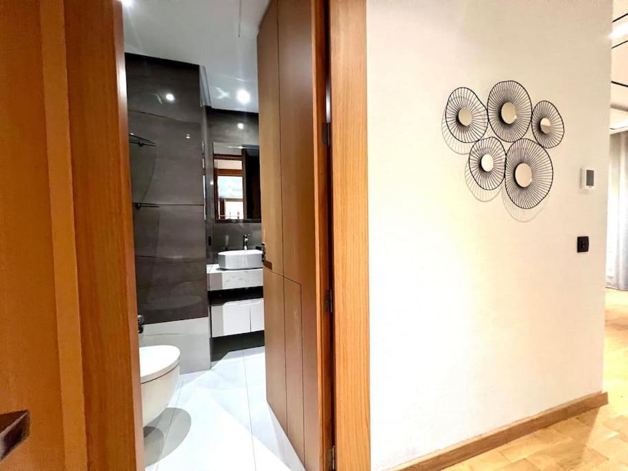 Eden Luxury Anfa-big 3 Bedrooms/massira Avenue *