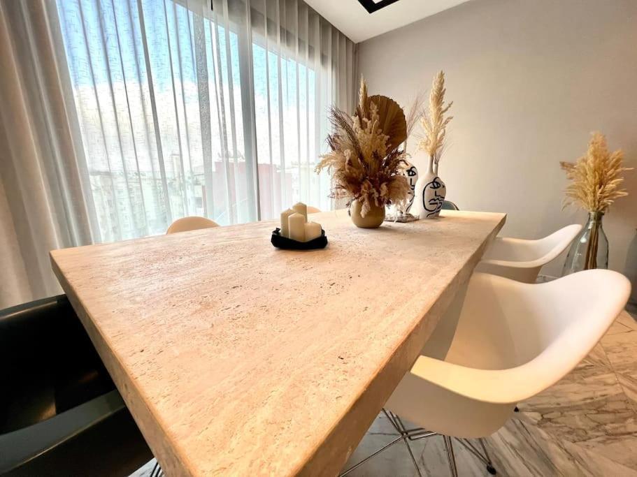 Eden Luxury Anfa-big 3 Bedrooms/massira Avenue *